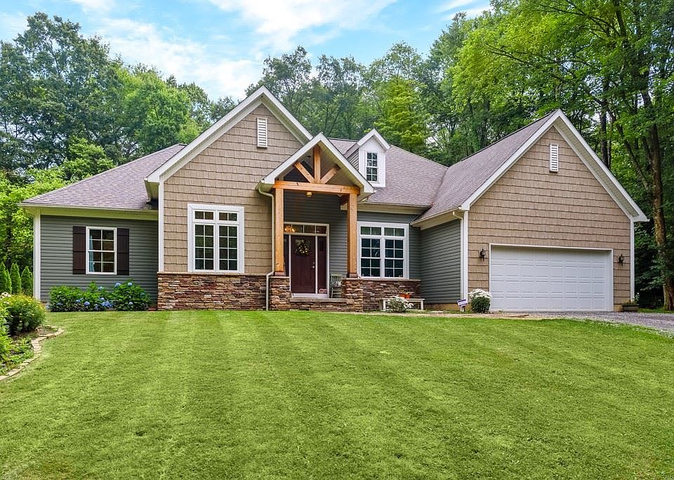 1st image of 205 Murray Dr