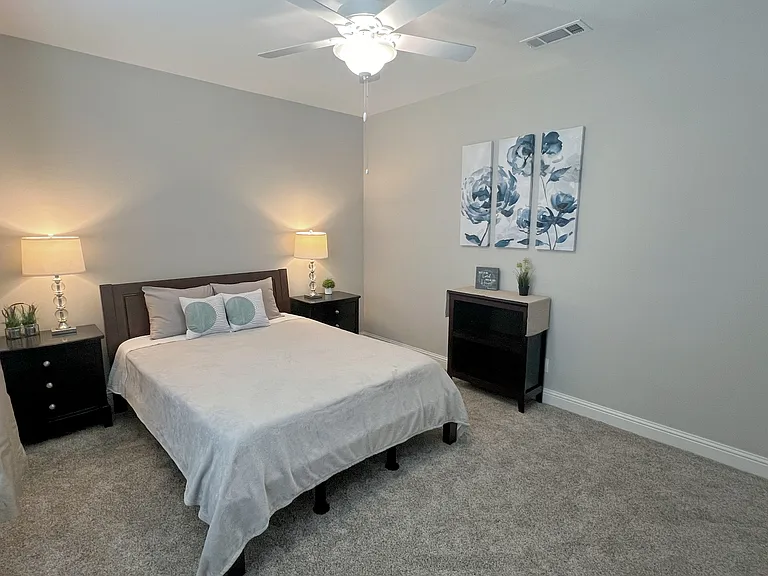 580 Grants Pass Pl — Photo 24