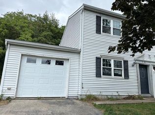 1081 Cloverton Dr, Columbia, PA 17512