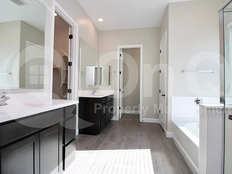 44626 N 44th Ave — Photo 18