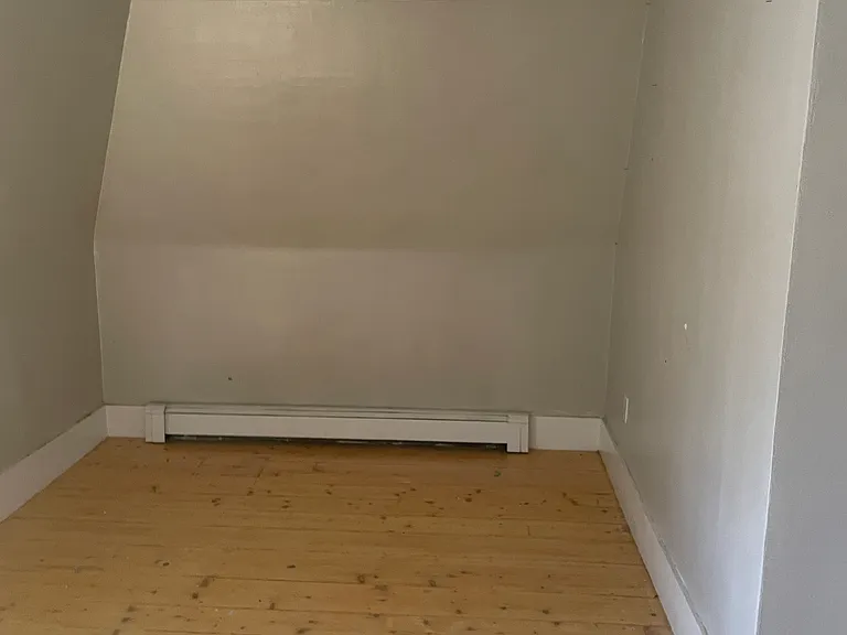 48 Center St #3 — Photo 9