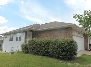 1741 S 10th Ave, Ozark, MO 65721