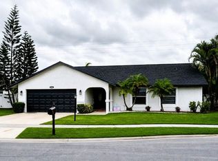 8444 Linden Way, Greenacres, FL 33467