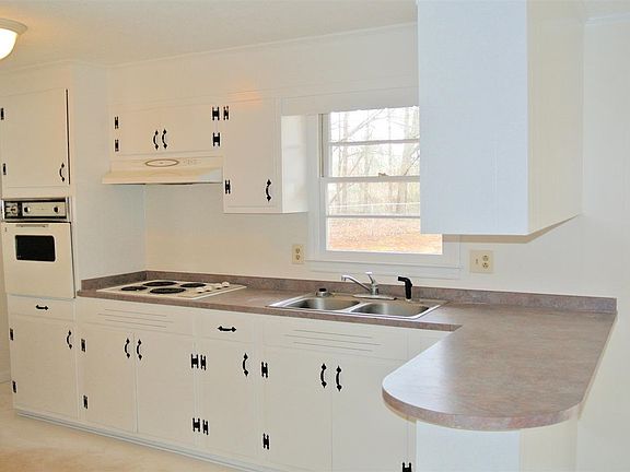 3rd image of 312 Franklin Dr