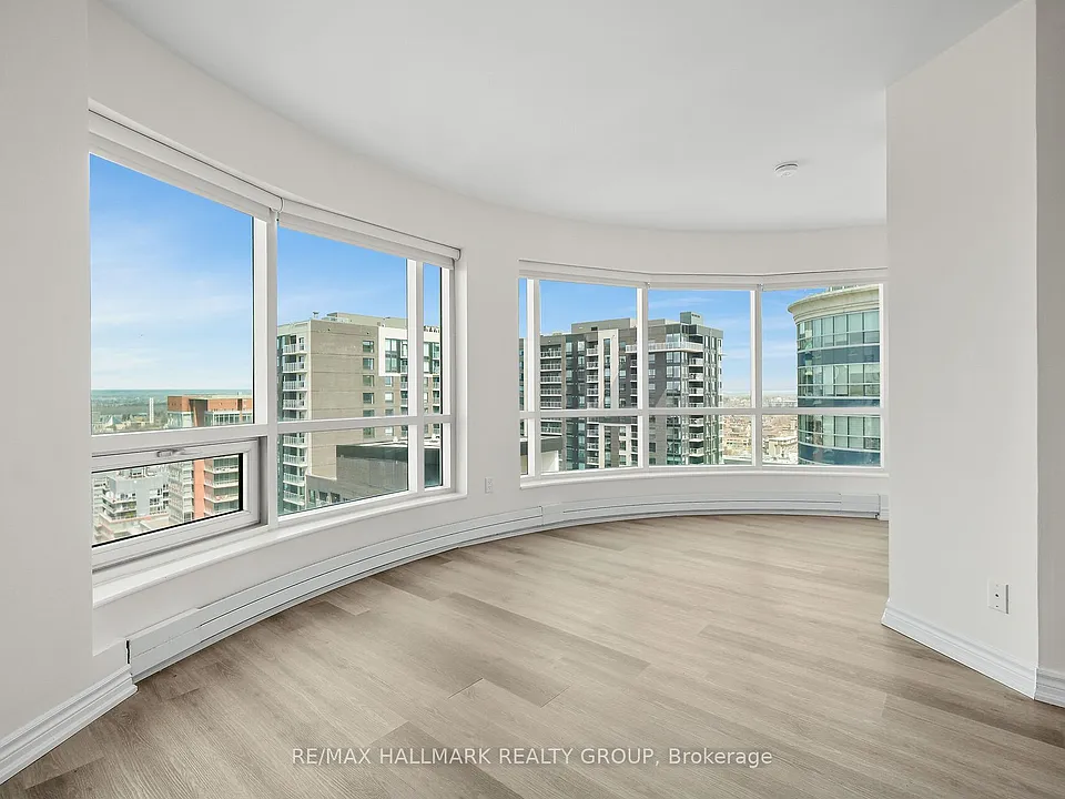 234 Rideau St #2404