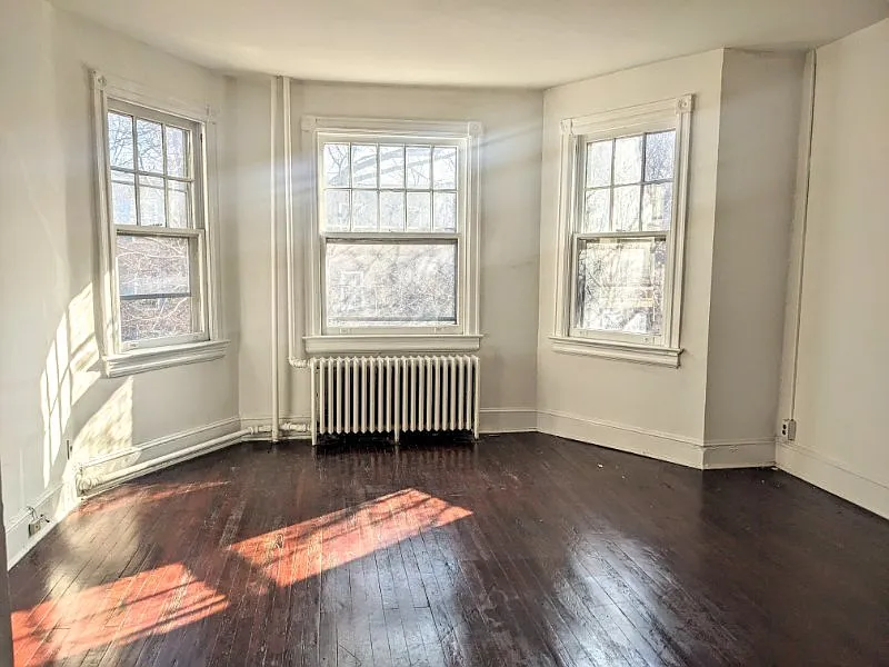2 bed, $2,850 — Photo 2