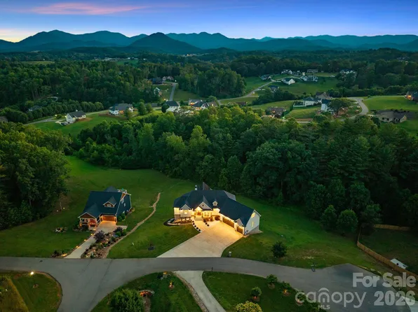 7 Temujin Dr, Leicester, NC 28748