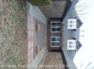 3201 W Hanover St, Springfield, MO 65807