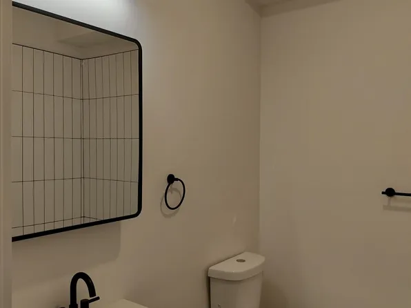 233 5 Palisade Avenue image 9 of 11