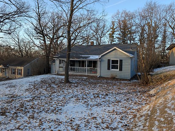 2nd image of 1013 Idlewild Dr