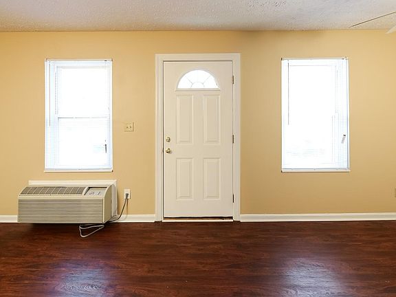 3rd image of 4705 Cofer Ave #30