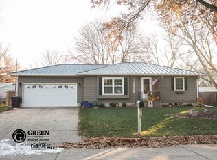 1222 N McKaig Ave, York, NE 68467