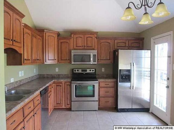 3rd image of 5574 Lake Front Dr