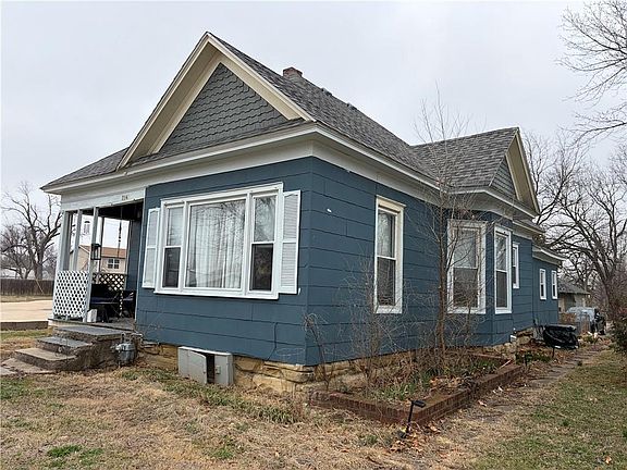 3rd image of 724 N 10th St