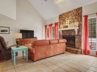 828 Canary Pine Ct, Mandeville, LA 70471