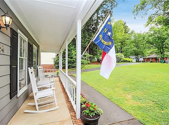 4th image of 434 Sunnywood Ln