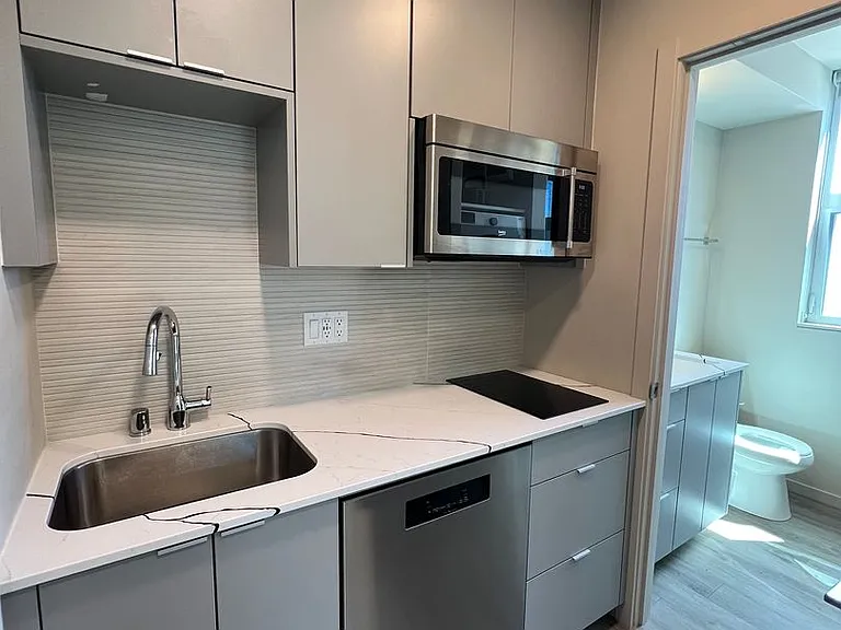 The Merz Luxury Apartments — Photo 25