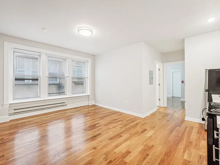 The Netherlands Apartments — Photo 10