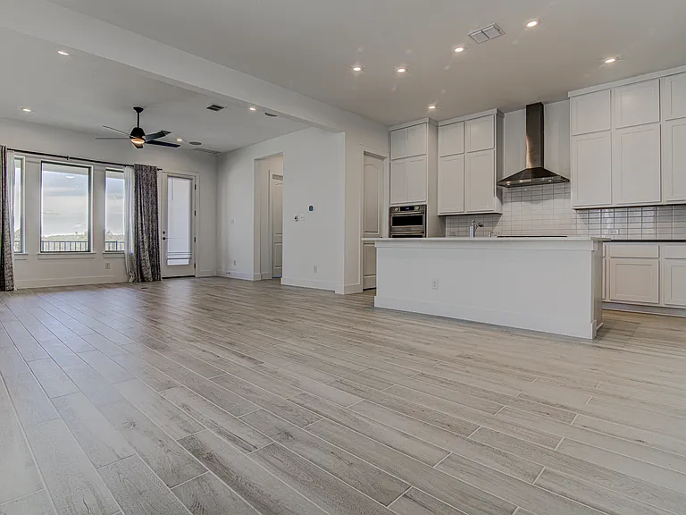 22300 Lago Lookout Ln — Photo 21