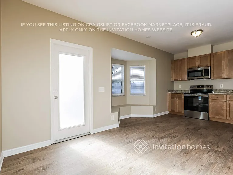 36111 Shady Bluff Loop — Photo 8