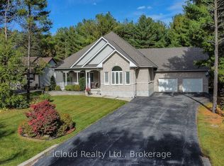 60 Martyn Dr, Wasaga Beach, ON L9Z 1N6