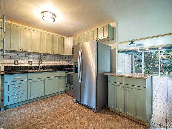 4th image of 95-227 Waikalani Dr APT A104