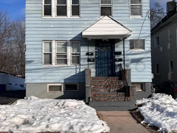 239 E 9th Ave, Roselle, NJ 07203