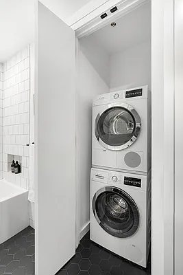 Sold by MNS | media 23