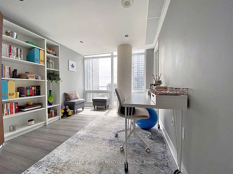 4K Spadina Ave #1618 — Photo 12
