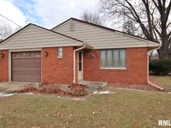 4316 N Pleasant Ridge Ct, Peoria, IL 61614
