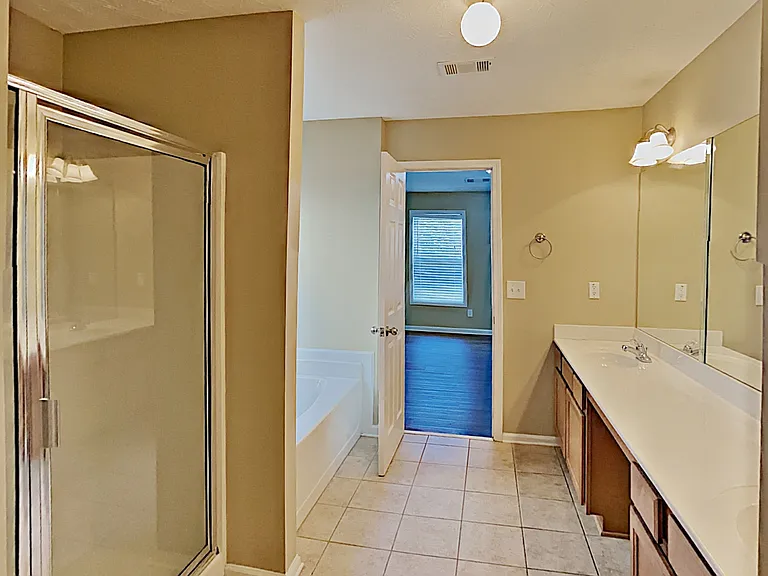 738 Mountain Laurel Dr — Photo 9