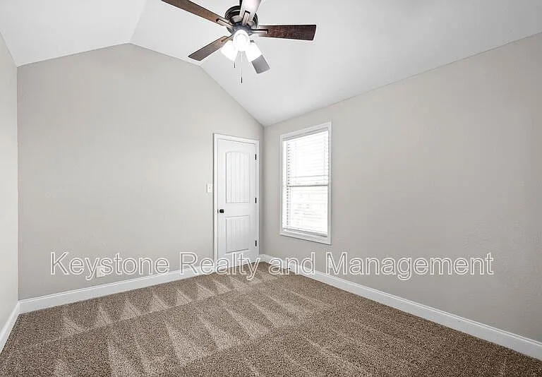 1236 Winterset Dr — Photo 14
