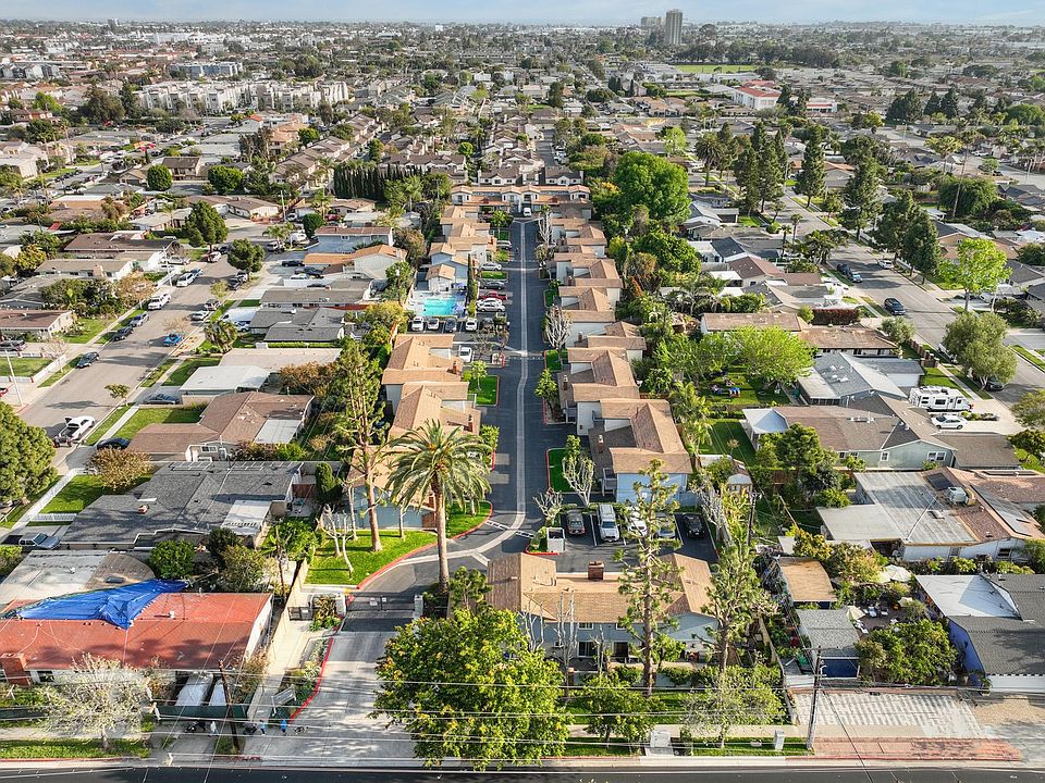 Fox Hollow Village Townhomes 621 W Wilson St Costa Mesa CA Zillow