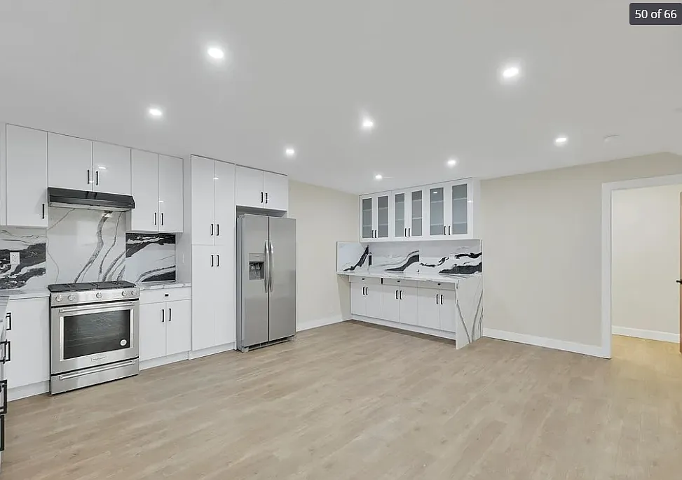 2 bed, 800 sqft, $2,695 — Photo 2