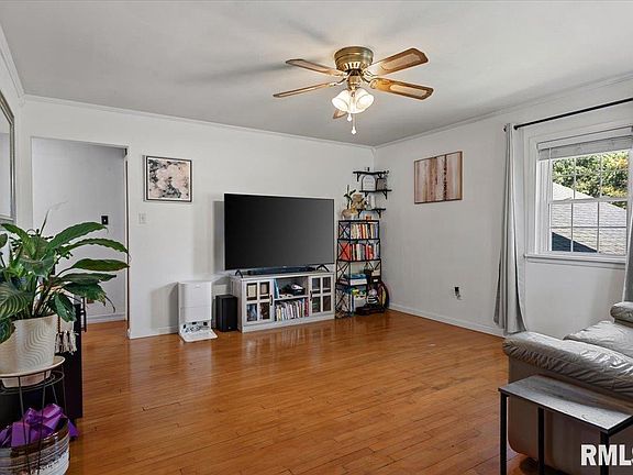 3rd image of 3501 W Iles Ave
