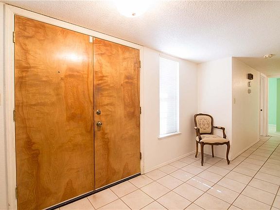5th image of 1205 Lonewood Dr