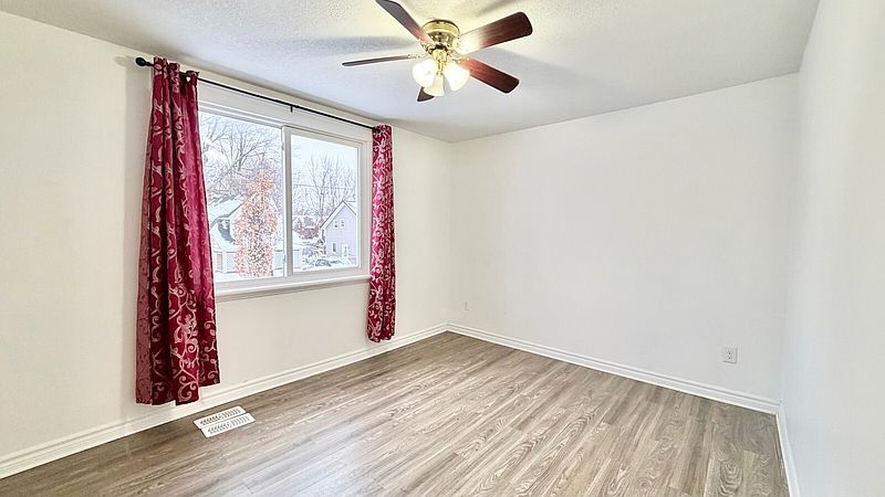 London House for rent - 3 Bedrooms — photo 4