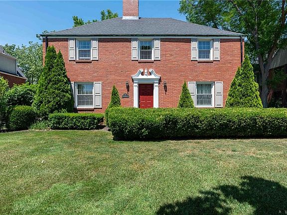 2nd image of 212 Deerhurst Park Blvd