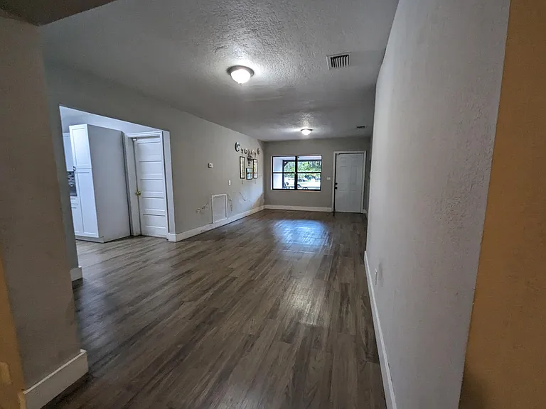 15780 NE 15th Ave — Photo 31