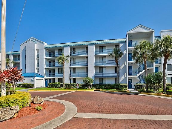 3rd image of 2424 W Tampa Bay Blvd #302L