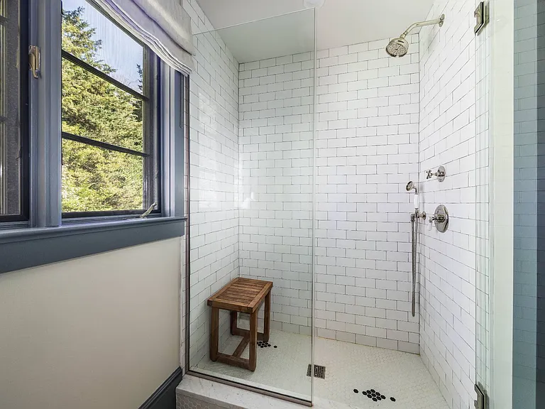 30 Darby Ln — Photo 24
