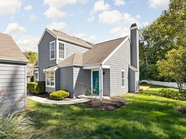 7683 Harbour Isle, Indianapolis, IN 46240