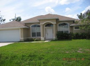 12 Rosepetal Ln, Palm Coast, FL 32164