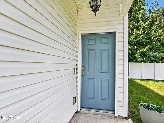 3rd image of 8069 Cheryl Ann Ln
