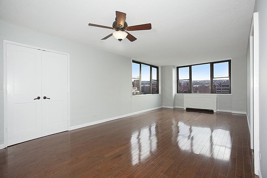 1st image of 201 E 17th St APT 26J