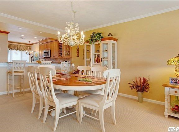3rd image of 111 Fox Hill Dr
