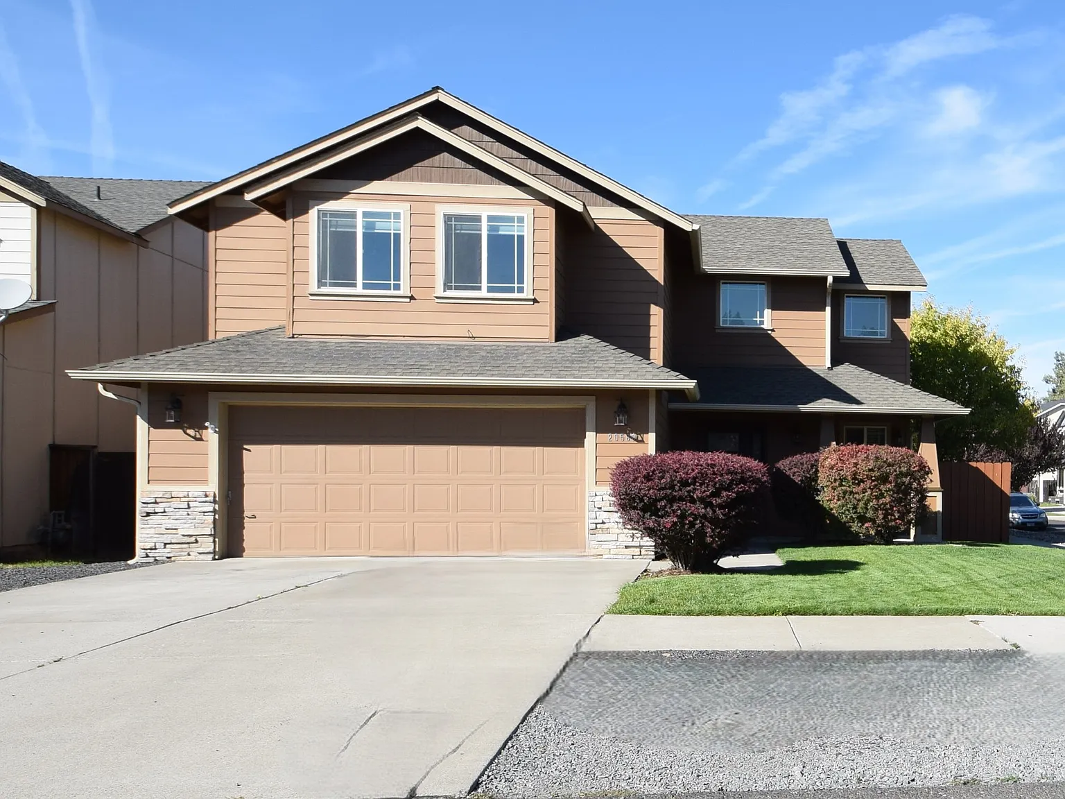 3 bed, 2.5 bath, 1517 sqft, $2,850 — Photo 1