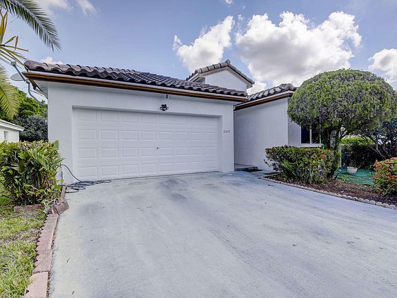 2nd image of 10245 SW 16th Court