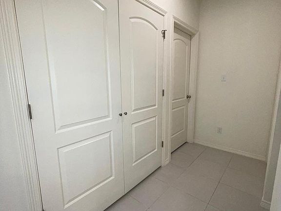 5th image of 3905 Paola St APT 2