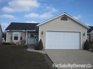38468 Rain Tree Cir, North Ridgeville, OH 44039